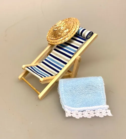 Miniature Håndklæde Frotte lyseblåt, strand, stranden, badeferie, charter, ferie, rejse, vinterbader, vinterbadning, dukkehus, bad, gå glad i bad, håndklæde, miniature, dukkehustilbehør, ting til, nisser, nissebo, nissedør, biti , ribe