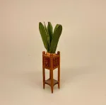 Miniature Piedestal til grøn plante, 909008, Miniature Piedestal med grøn plante, blomsteropsats, blomsterstativ, etagere, planteholder, plantestativ, piedestal, blomsterpiedestal, på ben, palme, grøn, empire, elegant, væksthus, vinterhave, udestue, sangskjuler, symbolsk, gave, gavekort, penge til, planter, grønne, miniature, miniaturer, 1:12, flot, dukkehus, tilbehør, ting til, dukkehusting, dukkehuset, dukkehuse, dukkestue, nisser, herskabeligt, herskab, tjenestefolk, upstairs, downstairs, biti, ribe