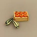 Miniature Stribet Squash, zucchini, squash, courgette, courchette, grønt, køkkenhaven, Miniature Hokaido Græskar, Hokkaido, Hokaido, Halloween, pumpkin, Miniaturer , grøntsager, køkkenhave, grønt, miniature, dukkehus, ting, tilbehør, nisser, sættekasse, symbolsk gave, gavekrot, færdiguddannet, gartner, grønne fingre, have, havearbejde, planteskole, biti, ribe, 1:12