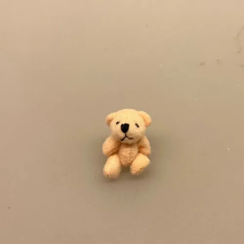 Miniature bamse rosa, Miniature bamse hvid, mini, micro, lillebitte, bamse, plyds, plydsbamse, plydsbjørn, teddy, teddybjørn, krammebamse, dukkehus, dukkehuset, sætterkasse, sættekasseting, sættekasse, sættekassen, amagerhydlen, nisserne, nissehus, nissebo, nissedør, småt, biti, ribe, 1:12