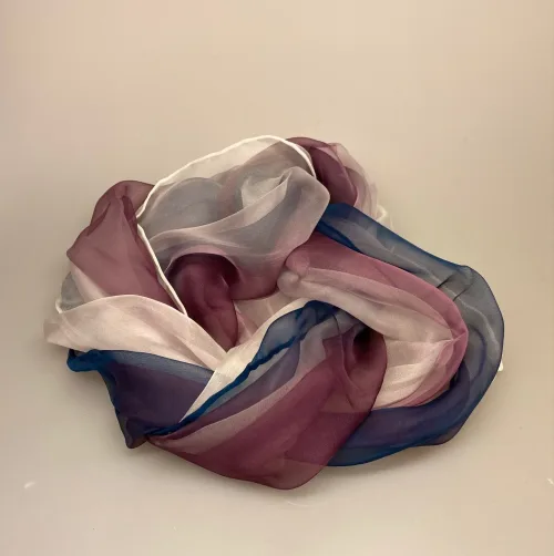 Silkechiffon Tørklæde 1158 - Blækblå/lyng/hvid, 1158-178, silketørklæde, silkechiffon, kvalitet, let, eksklusivt, lækkert, gaveide, mors dag, fødselsdag, luksus, smukt, let, lunt, elegant, ren silke, 100%, biti, ribe