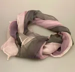 Silkechiffon Tørklæde 1158 - Grå/Syren/Rosa, 1158-099, 1158-99, silketørklæde, silkechiffon, kvalitet, let, eksklusivt, lækkert, gaveide, mors dag, fødselsdag, luksus, smukt, let, lunt, elegant, ren silke, 100%, biti, ribe