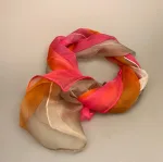 Silkechiffon Tørklæde 1158 - Pink/Orange/Hvid, 1159-252, , gyldne farver, orange, pink, knaldfarver, glade farver, silke, tørklæde, silketørklæde, silkechiffon, let, stort, stola, sjal, festtøj, fest tilbehør, smukt, lækkert, kvalitet, udsøgt, biti, ribe, smukt, eksklusivt, lækkert, luksus, ægte, ren, 100%, silketørklæde, gaveide, gave, elegant, kvalitet