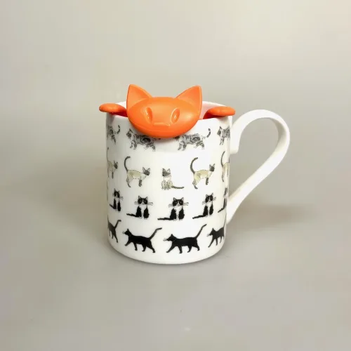 Tesi - Te si til krus - Kat Orange Rød, orange, appelsin, coral, tea, tetis, tea time, afternoon tea, eftermiddagste, kat, katte, ting med, katteting, kattesi, sjov, humor, løsvægt, urtete, yndlingste, katteting, kattetesi, koziol, miaou, tee, sieb, tedrikker, morgente, løs te, urtete, grøn te, sød, sjov, gaveide, smart, biti, ribe, aften te, afteroon, tea, eftermiddags, tea, lover, personlig, krus, kop,