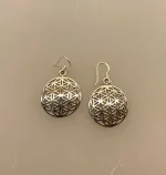 Ørehængere i sølv - Livets Blomst buet, Vikingeøreringe i sølv - Ørehængere - Livets Blomst, amulet, amuletter, livsblomsten, beskyttelse, lykke, sølv, sølvøreringe, øreringe, ørehængere, hængeøreringe, ørehængere, store, sterling sølv, 925, ægte, nikkelfri, ren sølv, massive, specielle, østen, mystik, chakra, yoga, gaveide, gave, student, fødselsdag, eksotiske, ribe, biti, 15931
