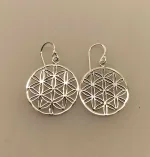 Ørehængere i sølv - Livets Blomst flad, amulet, magisk, lykkeamulet, rejse, beskyttelse, skytsengel, gaveide, yoga, østen, mystik, chakra, øreringe, hængeøreringe, store, flotte, specielle, student, studentergave, fødselsdag, yogalærer, instruktør, indsigt, biti, ribe, ægte, ren sølv, sterling sølv, nikkelfri, billige