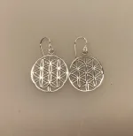 Ørehængere i sølv - Livets Blomst flad, amulet, magisk, lykkeamulet, rejse, beskyttelse, skytsengel, gaveide, yoga, østen, mystik, chakra, øreringe, hængeøreringe, store, flotte, specielle, student, studentergave, fødselsdag, yogalærer, instruktør, indsigt, biti, ribe, ægte, ren sølv, sterling sølv, nikkelfri, billige