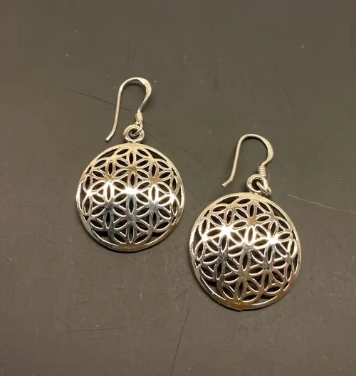 Ørehængere i sølv - Livets Blomst buet, Vikingeøreringe i sølv - Ørehængere - Livets Blomst, amulet, amuletter, livsblomsten, beskyttelse, lykke, sølv, sølvøreringe, øreringe, ørehængere, hængeøreringe, ørehængere, store, sterling sølv, 925, ægte, nikkelfri, ren sølv, massive, specielle, østen, mystik, chakra, yoga, gaveide, gave, student, fødselsdag, eksotiske, ribe, biti, 15931