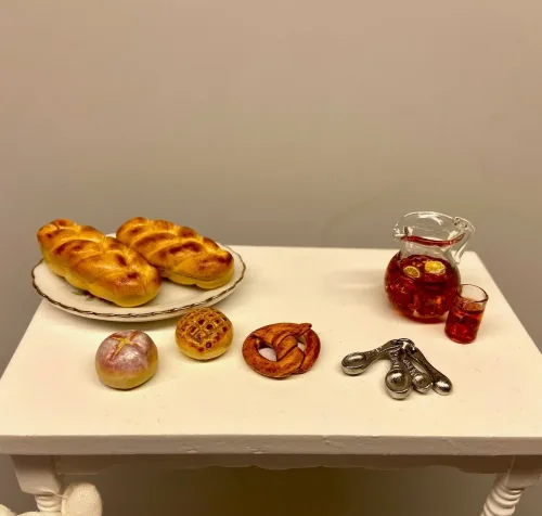 Miniature Måleskeer - sæt med 4 stk., bagning, bager, den store bagedyst, madlavning, kager, konditor, brød, miniaturer, sangskjuler, nisser, tilbehør, ting til, jul, dukkehuset, dukkehus, dukkehusting, 1:12, mini, køkken, legetøj, teskefuld, spiseske, tsk, spsk, mål, symboslk, gave, gaveide, tale, sjov, flot, sætterkasse, sættekasse, nissehus, nissetilbehør, nissedør, nissekone, biti, ribe