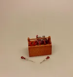 Miniature Værktøj - 2 skruetrækkere, håndværker, færdig, praktisk, fag, svendebrev, elektriker, gavekort, værktøj, snedker, tømrer, pengegave, sangskjuler, nisse, tilbehør, ting til, dukkehus, dukkehusting, dukkehustilbehør, gavekort, sangskjuler, personlig, sjov, miniaturer, sætterkasse, sættekasse, dukkehuset, 1:12, biti, ribe, nissetilbehør, nissedør, jul, værksted