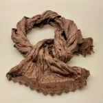 8092 Silketørklæde med kniplingsbort - brunt, ensfarvet, feminint, sporty, specielt, luksus, lækkert, silke silketørklæde, stola, hæklet, takkekant, knilpet, kniplinger, brunt, tørlklæde, gave, gaveide, biti, ribe