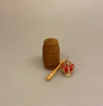 Miniature Kongekrone, krone, prinsesse, dronning, dronninge, guldkrone, adelig, hoffet, hofleverandør, konge, kattekonge, fastelavn, miniaturer, 1:12, dukkehus, sætterkasse, symbolsk, gave, sangskjuler, prins, på den hvide hest, katten af tønden, biti, ribe