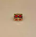 Miniature Skattekiste, skat, guldskat, sørøver, sørøverskat, guldkiste, skattejagt, mælketænder, tabte tænder, smykkeskrin, gaveæske, kongelig, kongen, hoffet, skatkammer, rosenborg, kronjuvelerne, miniaturer, sangskjuler, bryllup, personlig, symbolsk, gave, prinsesse, 1:12, ting til, tilbehør, dukkehus, sætterkasse, sættekasse, biti, ribe, vadehavet,