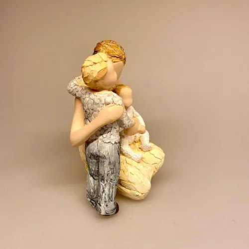 More than words - Mor med søn og baby - Contentment, tilfredshed, lykke, mor, moder, moderskab, mors dag, børn, datter, søn, lille ny, lillesøster, lillebror, baby, storebror, figur, gave, gaveide, smuk, noget særligt, symbolsk, kærlighed, biti, ribe