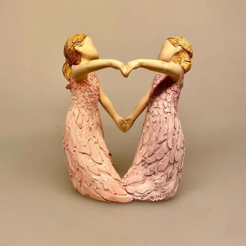 More than words - To piger som hjerte - For my Friend, min ven, veninde, venskab, hjerte, hjerteveninder, bedste ven, figur, gave, gaveide, piger, søstre, søskende, biti, ribe, figurine, yndig, speciel, dekorativ, særlig jeg tænker på dig, omsorg,