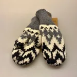 Strikkede luffer uld med foer og mønster blå farver, Strikkede luffer uld med foer petrol, Strikkede luffer uld med foer gule, håndstrikkede, luffer, vanter, handsker, uldvanter, uldluffer, strikluffer, strikvanter, varm, varme, tykke, lækre, bløde, forede, smarte, perlestrik, hipster, cool, vinterluffer, biti, ribe, fuza,