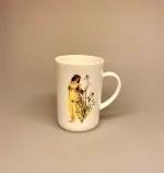 Ben Porcelæn krus - Min Yndlings kop - Kamille prinsesse, blomsteralf, alf, blomsterfe, kamille, kamilleblomst, dronning, prinsesse, blomst, gul, margurit, margerit, ben porcelæn, porcelæn, kaffekop, kaffekrus, konfirmation, konfirmand, gave, gaveide, personlig, smuk, yndig, fin, te, tekop, the, tekrus, tedrikker, kakao, biti, ribe, yndig,