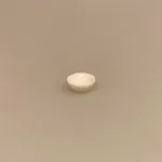 Miniature Hvid Riflet skål porcelæn, lillebitte, bittelille, skål, dyb tallerken, mini, miniaturer, service, dukkeservice, tilbehør, ting til, dukkehuset, sætterkassen, sættekasse, nisser, nissedør, nissehus, nissebo, riflet, royal copenhagen, 1:12, dukkehusting, dukkehustilbehør, sangskjuler, sjov, tale, symbolsk, gave, gaveide, pakkekalender, julekalender, jul, dukkestue, biti, ribe,