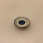 Miniature Tallerkener 2 stk Almue Keramik, tallerken, lertøj, almue, service, tallerkner, lertallerken, keramik, würtz, mini, miniature, borddækning, nisser, dukkerhus, ting til, tilbehør, nissedør, nissebo, 1:12, mini, dæk bord, tjener, sangskjuler, symbolsk, gave, gavekort, biti, ribe,