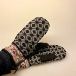 Strikkede Luffer Uld med Foer - Sort-Grå Lys Multi, akshara, fv.1, 9425, luffer, vanter, uldne, strikkkede, strikluffer, damevanter, dameluffer, kradser ikke, bløde, vare´me, forede, med foer, biti