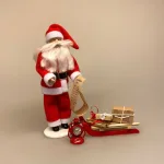 Dukke Mand - Julemand, kostume, outfit, klædt ud, nissedør, julestue, jul, i, dukkehuset, dukkestuen, nisserne, tilbehør, dukkehusdukke, dukker, til, 1:12, jul, juleting, julepynt, sjov, sangskjuler, biti, ribe