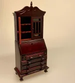 Miniature Chatol Mahogni, chartol, skab, møbler, dukkemøbler, dukkehusmøbler, miniaturer, dukkestue, sangskjuler, julestue, nisser, tilbehør, ting til, nisser, birgitte frigast, nissedør, nissehus, nissebo, julen 2021, kalender, nissekalender, biti, ribe,