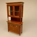 Miniature Chatol med guldkant - Nød, valnød, chartol, spisestue, møbel, skab, buffet, dukkehus, dukkehusting, dukkehusmøbler, møbler, miniaturer, 1:12, dukkemøbler, nisser, nissehus, nissebo, juleting, julekalender, lav selv, nissedør, håndlavet, titanians palads, symbolsk, gave, gaveide, elegant, stilmøbler, biti, ribe