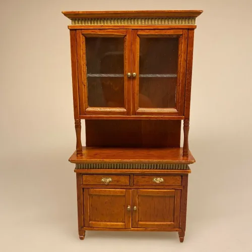 Miniature Chatol med guldkant - Nød, valnød, chartol, spisestue, møbel, skab, buffet, dukkehus, dukkehusting, dukkehusmøbler, møbler, miniaturer, 1:12, dukkemøbler, nisser, nissehus, nissebo, juleting, julekalender, lav selv, nissedør, håndlavet, titanians palads, symbolsk, gave, gaveide, elegant, stilmøbler, biti, ribe