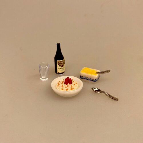 Miniature Smør i skål med kniv, Miniature Drikkeglas koniske, miniaturer, service, glas, kvalitet, dukkehus, dukkehusting, ting til, tilbehør, sætterkasse, sættekasse, dukkestue, biti, ribe