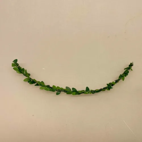 Miniature Guirlande grøn, Miniature Guirlande grøn, Miniature julekugler - glaskugler med ophæng, julekugle, glaskugle, dukkehus, Miniature julepynt æske med julekugler, julepynt, glaskugler, æske, æske med julekugler, æske med glaskugler, glaskugler, dukkehus, dukkehusting, ting til, dukkehuset, miniaturer, nisserne, nissedør, nissebo, nissehus, julepynt, snelandskab, pynt, sætterkasse, sættekasseting, sætterkasseting, nisseting, nissetilbehør, biti, ribe