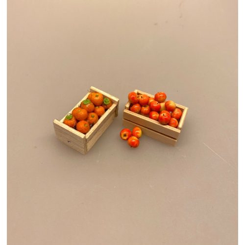 Miniature Kasse med Appelsiner, jaffa, juleappelsiner, clementiner, mandariner, Miniature Kasse med Honningmeloner, galia, melon, frugt, frugtkasse, dukkehuset, købmandsbutik, legemad, miniature, mad, dukkehusmad, dukkehustilbehør, grønthandel, grønthandler, frugt, grønt, nisser, nissetilbehør, sætterkasse, gartner, drivhus, gave, gavekort, symbolsk, pengegave, sangskjuler, biti, ribe