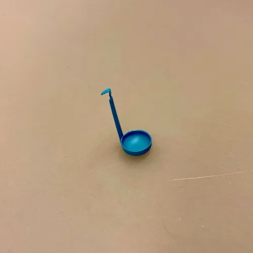 Miniature Opøser Ske Blå, opøser, øse, øseske, suppeske, suppeopøser, madam blå, dukkehus, dukketing, mini, retro, gammel, køkken , dukkekøkken, miniaturer, dukkehus