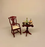 Miniature Sidebord Rektangulært Mahogni, sidebord, lampebord, miniaturer, dukkehus, tilbehør, ting til, dukkehusting, dukkehusmøbler, dukkestue, mahogni, 1:12, nisser, nissedør, julepynt, nissehus, nissebo, nisseting, biti, ribe, symbolsk, gave, gavekort, sangskjuler, titte, kikkasse,