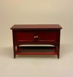 Miniature Skænk med skabe Mahogni, skænk, skab, kommode, buffet, laboratorium, forskning, kemi, fysik, kemilokale, forsøg, naturvidenskab, lærer, uddannet, færdig, symbolsk, gave, kemiingeniør, biokemu, biolog, dukkehus, dukkehusmøbler, ting til, tilbehør, nisser, dukkestue, miniaturer, miniature, små, møbler, sjov, gavekort, færdig, uddannet, bevis, biti, ribe, apoteker