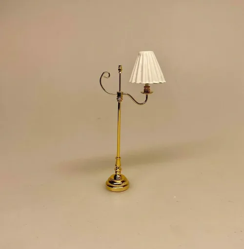 Miniature Gulvlampe messing med hvid foldeskærm, le klint, plisse, skærm, plisseret, dukkehus, tilbehør, ting til, dukkehuset, lamper, belysning, batteri, nisser, nissehus, nissebo, nissedør, hygge, julekrybbe, julelandskab, mini, lamper, biti, ribe