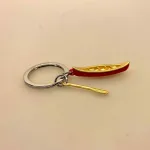 Nøglering - Kano rød med pagaj, canoe, kano, kanotur, camping, lejrtur, spejder, det fri liv, friluftsliv, pagaj, gave, gaveide, julegave, symbolsk, pengegave, gavekort, oplevelsesgave, biti, ribe,