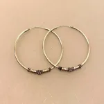 Ø 40 mm Creoler sølv med sol og glat bevikling, Sølvøreringe, sølv smykker, ørenringe, øreringe, runde, ringe, hoops, creol, creoler, boho, boheme, chick, design, ægte sølv, sterling sølv, oxyderet, mønster, bevikling, snoning, pynt, street, cool, biti, ribe, sølv hoops,