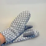 Strikkede luffer uld med foer - Denim-natur, strikluffer, vanter, luffer, strik, bløde, kradser ikke, mønster, strikmønster, forede, foer, med foer, blå, gråblå, merinould, rombemønster, håndstrikkede, dansk, varme, biti, ribe