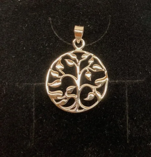 Vikinge vedhæng i sølv - Livets træ Yggdrasil med blade lille, livets træ, livstræet, vikingesmykker, museumssmykker, gamle, nordiske, guder, tro, aser, asatro, asgård, midgård, udgård, ask, ygdrasil, kopi, smykker, ægte, originale, fund, biti, ribe