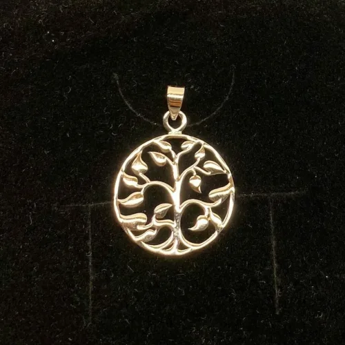 Vikinge vedhæng i sølv - Livets træ Yggdrasil med blade lille, Vikinge vedhæng i sølv - Livets træ Yggdrasil med blade lille, livets træ, livstræet, vikingesmykker, museumssmykker, gamle, nordiske, guder, tro, aser, asatro, asgård, midgård, udgård, ask, ygdrasil, kopi, smykker, ægte, originale, fund, biti, ribe