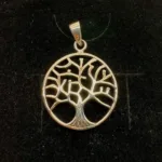 Vikingevedhæng i sølv - Livets træ Yggdrasil stiliseret stort, livets træ, livstræet, vikingesmykker, museumssmykker, gamle, nordiske, guder, tro, aser, asatro, asgård, midgård, udgård, ask, ygdrasil, kopi, smykker, ægte, originale, fund, biti, ribe