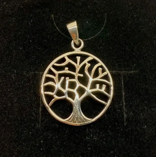 Vikingevedhæng i sølv - Livets træ Yggdrasil stiliseret stort, livets træ, livstræet, vikingesmykker, museumssmykker, gamle, nordiske, guder, tro, aser, asatro, asgård, midgård, udgård, ask, ygdrasil, kopi, smykker, ægte, originale, fund, biti, ribe