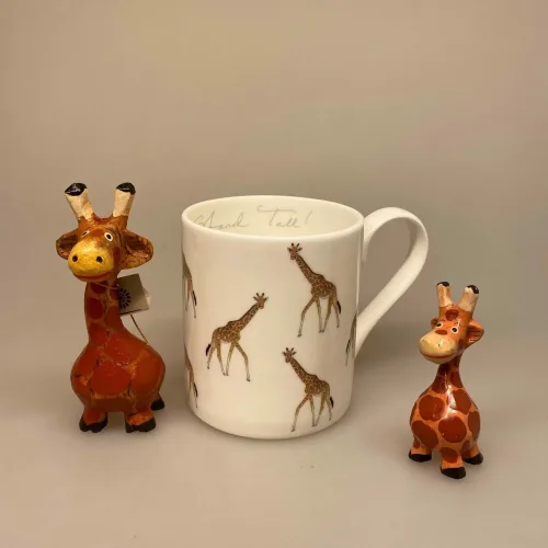 Krus - Ben Porcelæn - Giraffer, giraf, girafsprog, safari, de fem store, afrika, savannen, kaffe, te, tekop, tekrus, kaffekop, kaffekrus, gave, personligt, krus, porcelænskrus, benporcelæn, fine bone china, girafkrus, girafkop, biti, ribe, allport