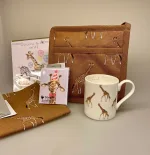 Grydelap - bomuld med tryk - Giraffer, Krus - Ben Porcelæn - Giraffer, giraf, girafsprog, safari, de fem store, afrika, savannen, kaffe, te, tekop, tekrus, kaffekop, kaffekrus, gave, personligt, krus, porcelænskrus, benporcelæn, fine bone china, girafkrus, girafkop, biti, ribe, allport