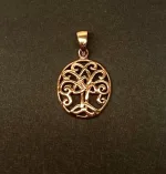 Vikingevedhæng i bronze - Livets træ Yggdrasil med keltisk krone, keltisk, flet, evighed, mytologi, nordisk, nordiske, guder, aser, asatro, gamle, ask, træ, livstræ, livstræet, for altid, gaveide, konfirmation, barnedåb, dåb, kobberbryllup, symbolik, ægte, original, kopi, smykker, vikingesmykker, museumssmykker, fund, udgravninger, biti, ribe,