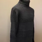 Fuza - Merino uld Pullover - Nyhavn Navy, mørkeblå, marineblå, blå, sømandsstrik, sømandssweater, sømandstrøje, matros, fisker, strik, trøje, sweater, rullekrave, høj halset, rullekravetrøje, rullekravestrik, rullekravesweater, merino, uld, blød, kradser ikke, behagelig, klassisk, dansk, design, mønster, perlestrik, glat strikket, lige, hipster, cool, smart, klassisk, biti, ribe, håndstrikket, kvalitet