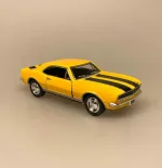 Modelbil Camaro Z - gul, sportsvogn, racer, bil, Chevrolet, camario, modelbil, original, kopi, ægte, kvalitet, metal, flot, samler, samleobjekt, drenge, drøm, gaveide, kørekort, 30 år, 18 år, ny bil, dekorativ, biti, ribe, amerikaner, biler,