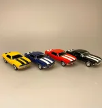Modelbil Camaro Z - Rød, sportsvogn, racer, bil, Chevrolet, camario, modelbil, original, kopi, ægte, kvalitet, metal, flot, samler, samleobjekt, drenge, drøm, gaveide, kørekort, 30 år, 18 år, ny bil, dekorativ, biti, ribe, amerikaner, biler,
