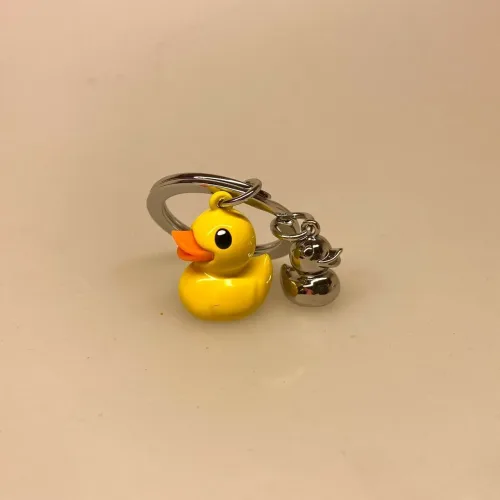 Nøglering med Badeænder - Gul And, badeand, gå glad i bad, karbad, sjov, humor, gadget, gaveide, herlig, gul, and, nøglering, sangskjuler, ting, med, ænder, biti, ribe