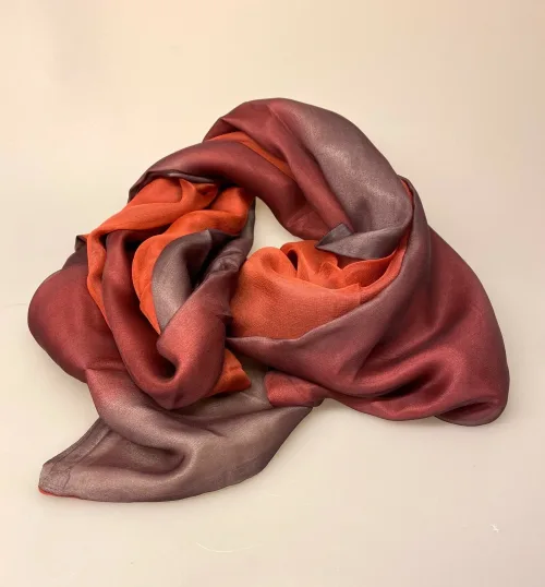 Tørklæde 7627 - 3 lag Silke Aubergine Koral, Tørklæde 7627 - 3 lag silke, tredobbetl, 3-dobbelt, tre-lags, ren silke, ægte silke, silketørlæde, sjal, stola, fest, festtøj, eksklusivt, lækkert, kvalitet, specielt, smukt, biti, ribe, senas, kinesisk, 100%, ædelt, naturmateriale, flot, alle farver, 7627-Tørklæde 7627 - 3 lag silke Grå/Rosa, Tørklæde 7627 - 3 lag silke Petrol, petroleumsblå, petroleumsgrøn, blommefarvet, silke, ren silke, 100% silke, tredobbelt, tre-lags, ægte, luksus, kvalitet, eksklusivt, smukt, klassisk, fest, festtøj, stola, silketørklæde, tørklæde, af silke, biti, ribe, kor, gammelrosa, grå, støvet,, varme farver